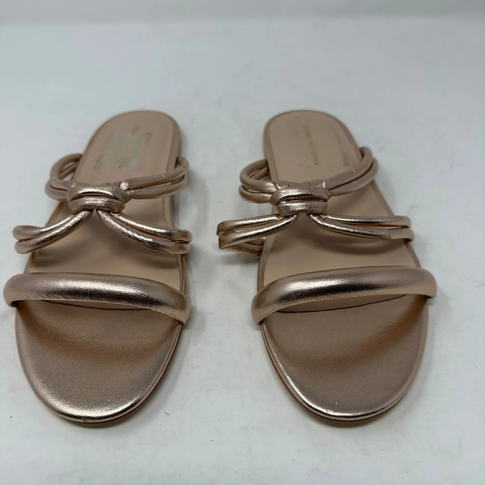 Stuart Weitzman made being gold