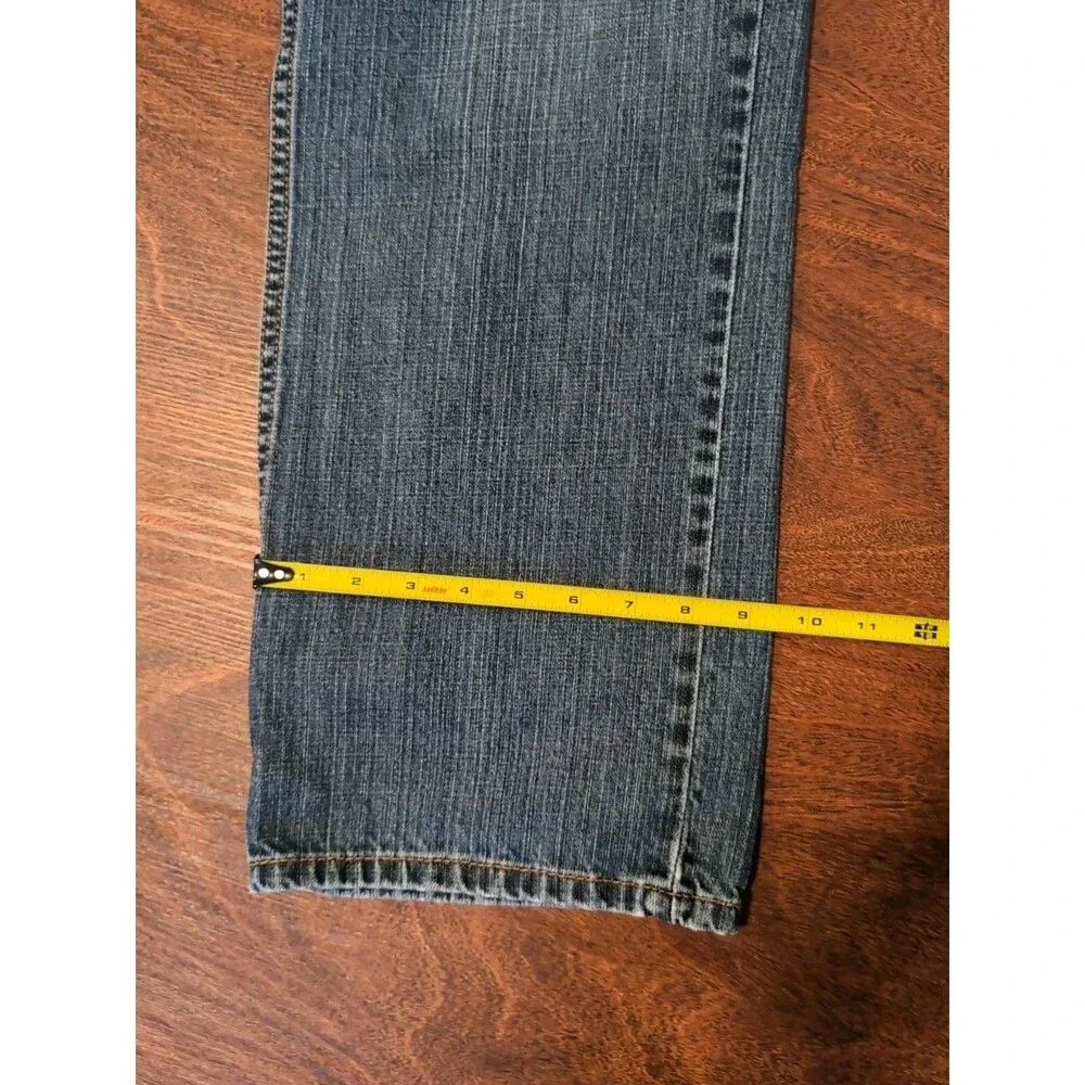 LEVI'S 559 RELAXED LOOSE STRAIGHT MEN'S SIZE 38 x 32  BLUE JEANS MEDIUM WASH EUC