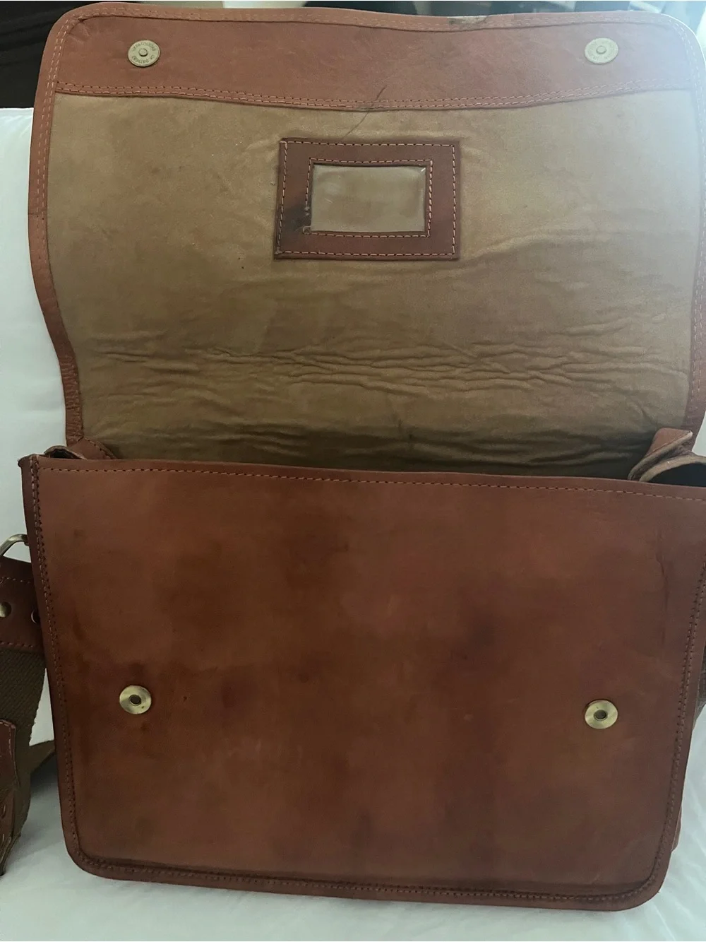 Men's Vin Leather Berliner  Messenger Bag in Cognac Brown - Classic Urban Carry