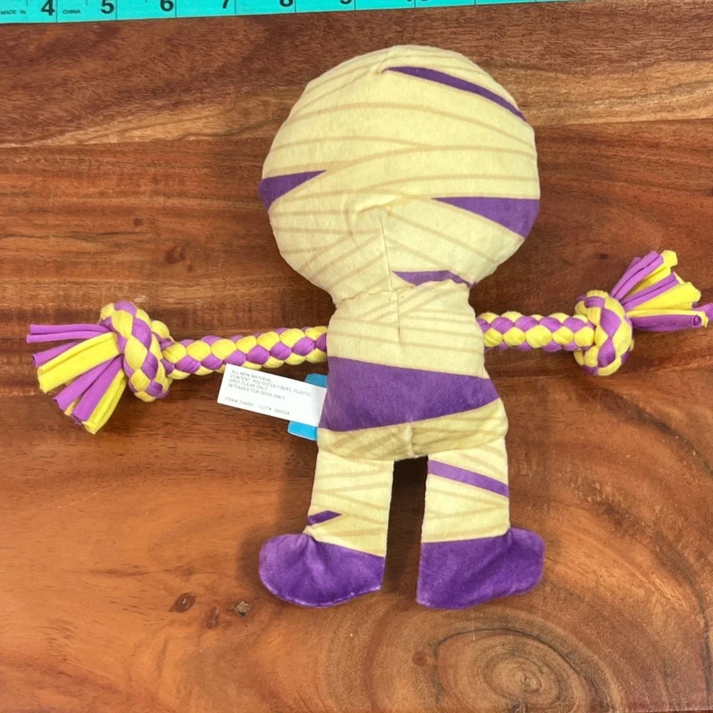 Barkbox halloween mummy
