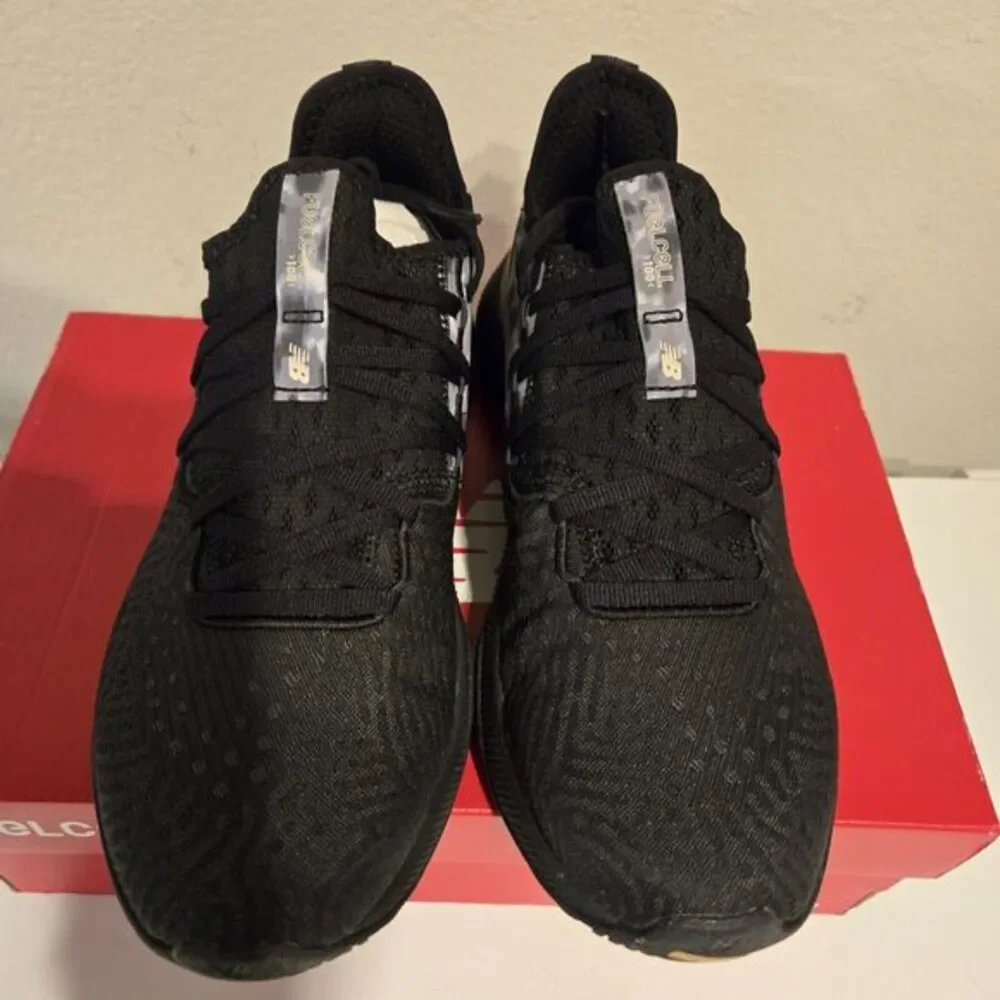 New Balance shipped box standard