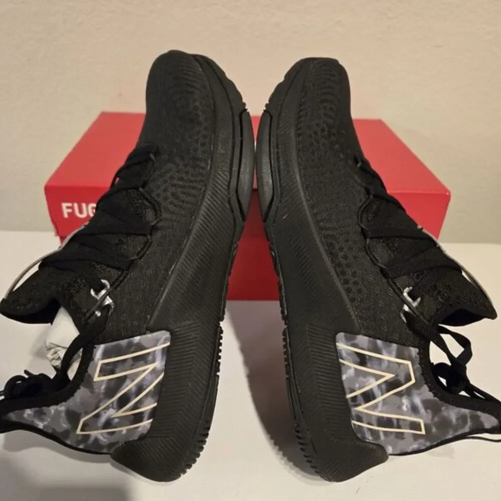 New Balance new shipping