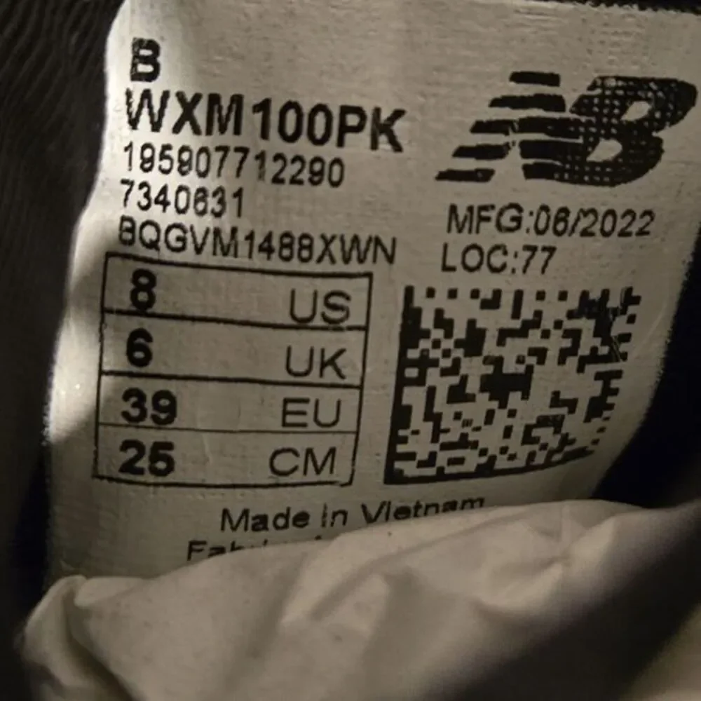 New Balance shipped usps new