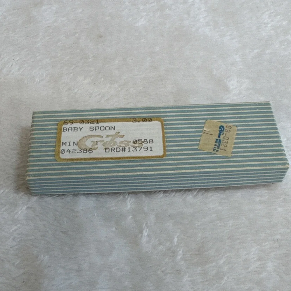The Unbranded Brand vintage silver