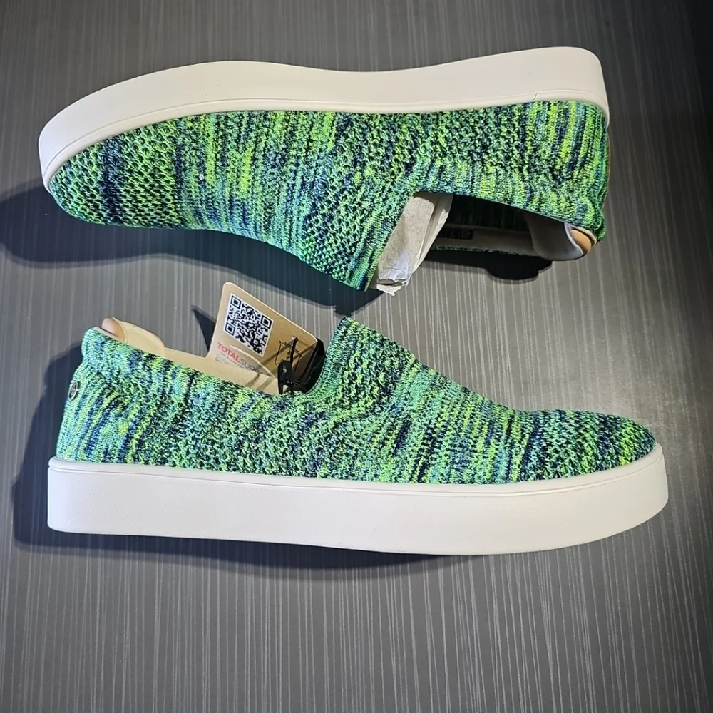 Spenco coastal slip