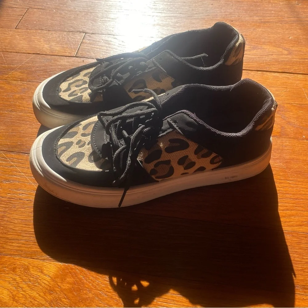 SHEIN Leopard Print Women's Sneakers