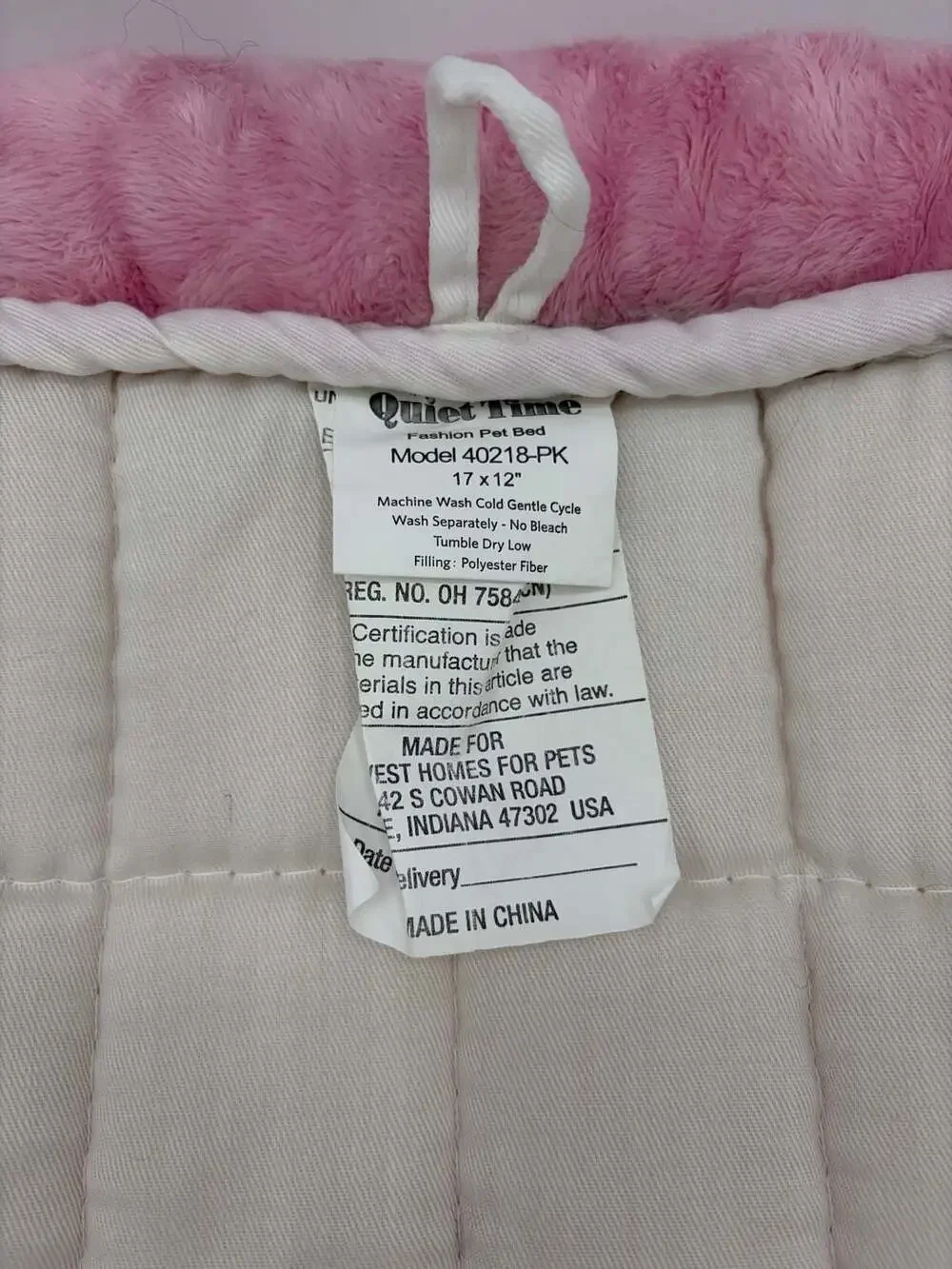 Quiet Time Fashion Pet Bed Model 40218-PK 17 x 12 Pink