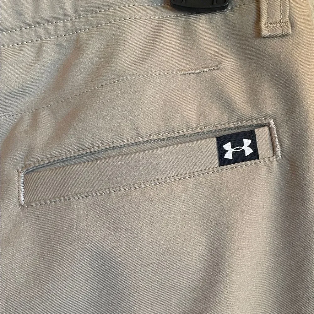 Boys under armour golf pants Tan size youth large