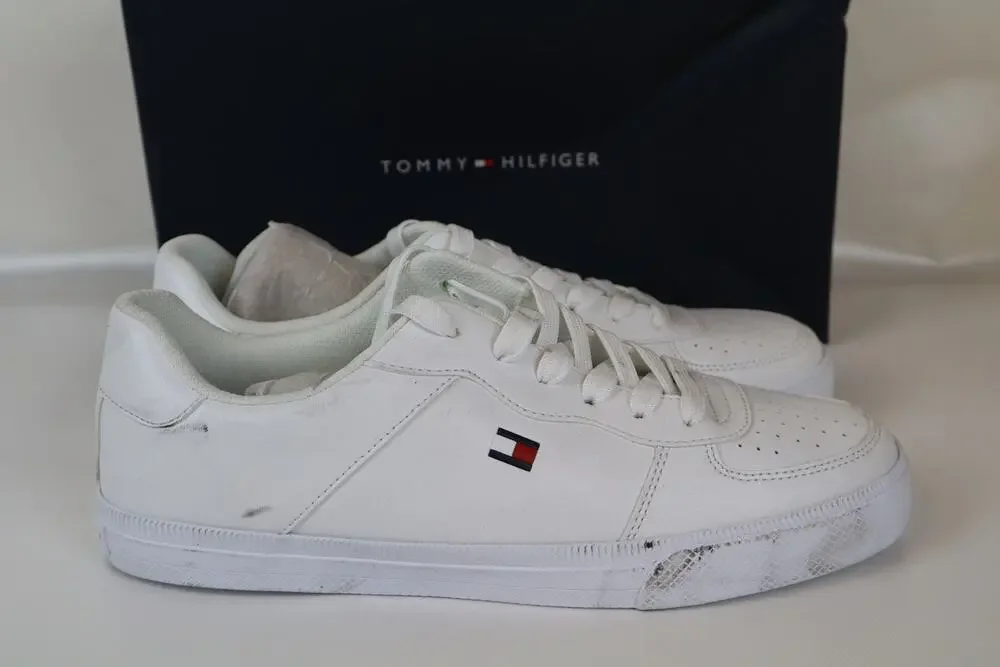 NEW Tommy Hilfiger Lelini Sneakers Women's White Low Top Lace Up Size 9M