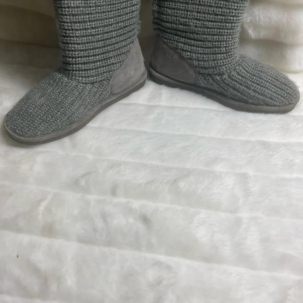 BearPaw gray knit
