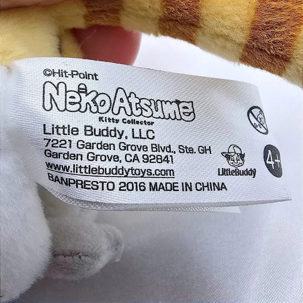 Neko Atsume adorable neko