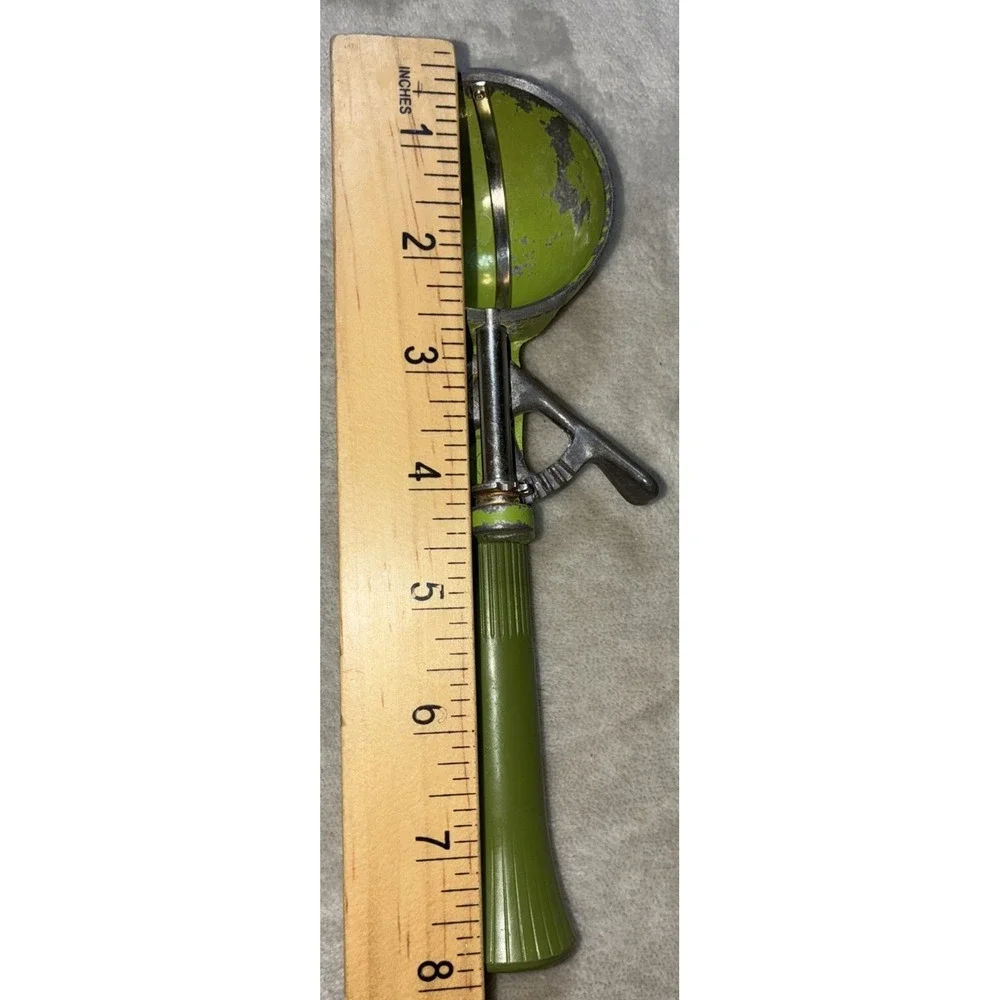 Vintage Disher Ice Cream Scoop Green Bonny Products USA  Size 16 2.5