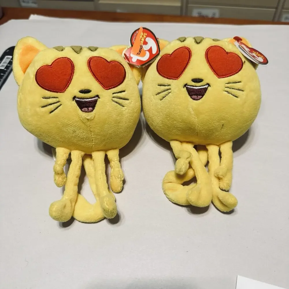 2 TY Beanie Babies Cat With Heart Eyes Plush Stuffed Animal Emoji Movie 7