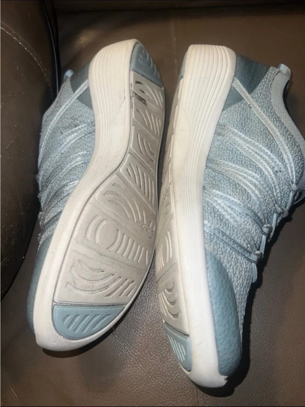Skechers light blue