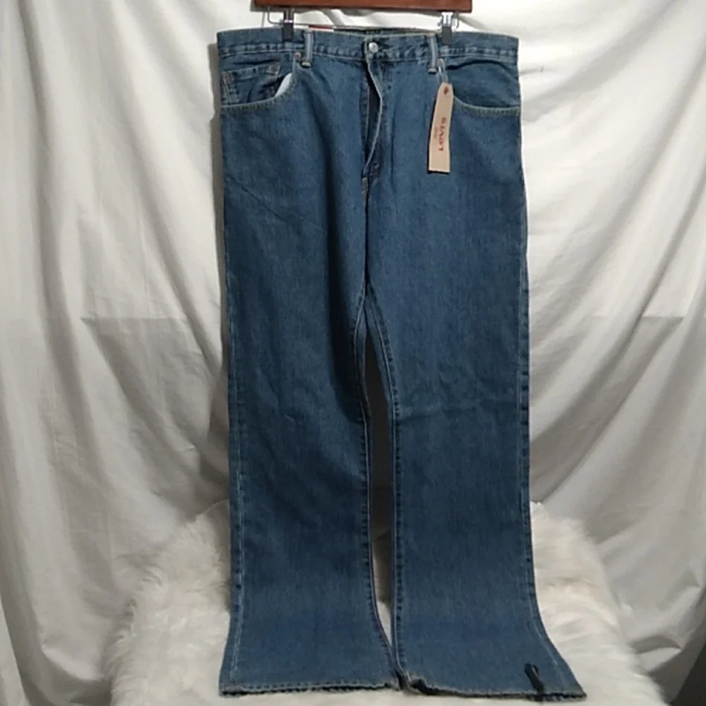 (A-77) SALE! NWT Levis 517 Bootcut Jeans Sz.38x38 W Flaws