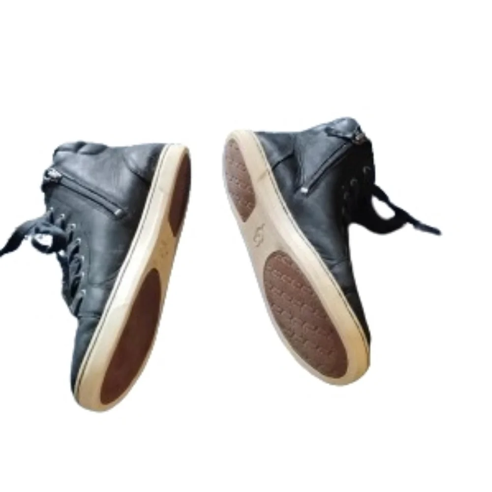 UGG gently used