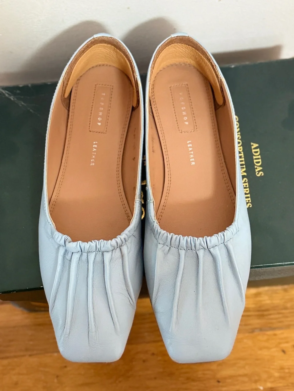 Light Blue Leather Women's Ballet Flats US size 7