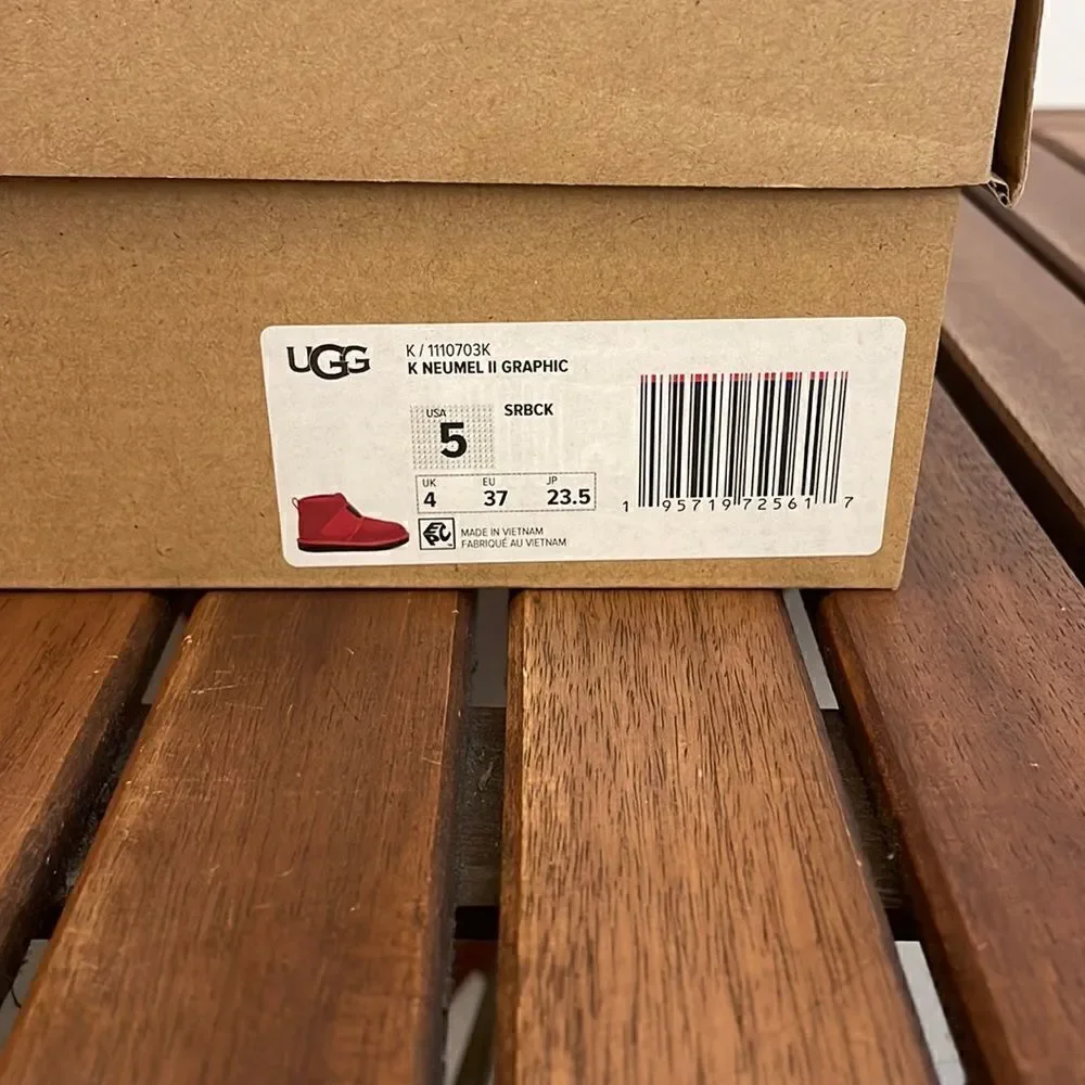 UGG Kid Neumel II Graphic Boots Red US Big Kid 5 Y/UK 4/EU 37
