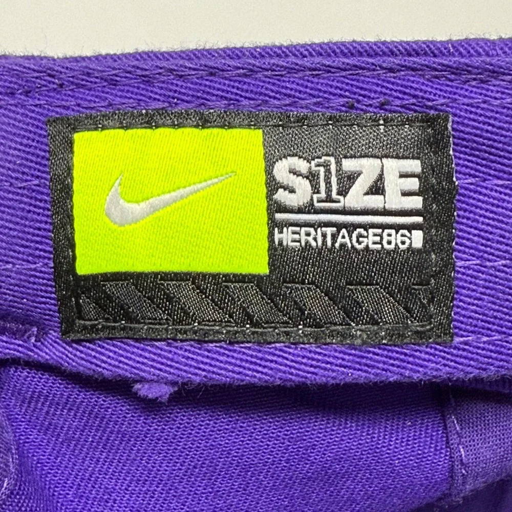 Nike Heritage86 The Van Purple Unisex 1 Size Adjustable Baseball Cap‎ NWT