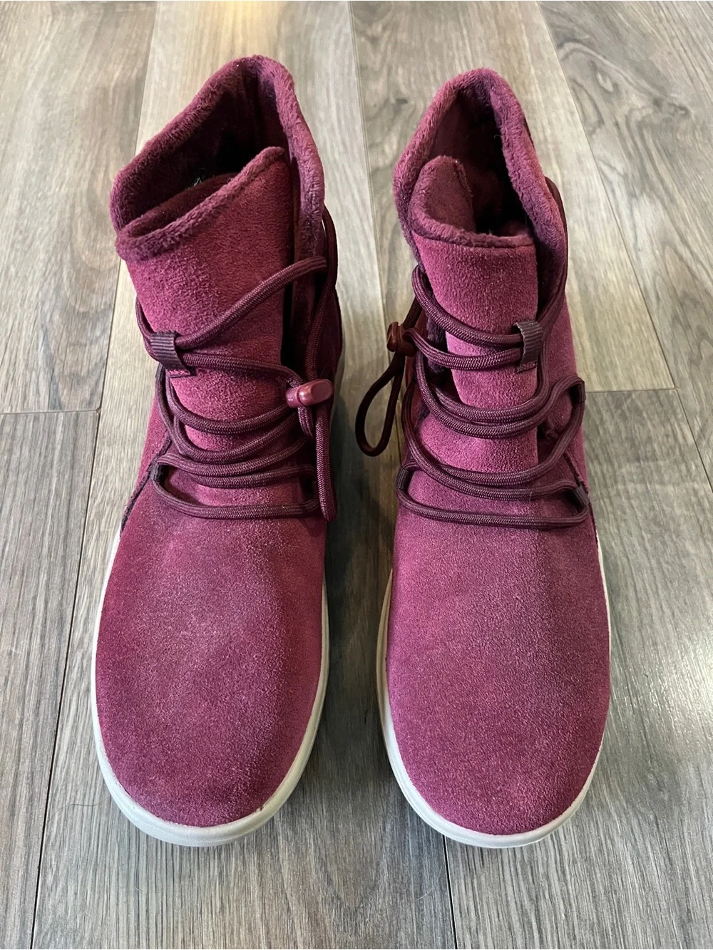 Skechers Skyhigh Ultra sneaker boots suede size 7.5