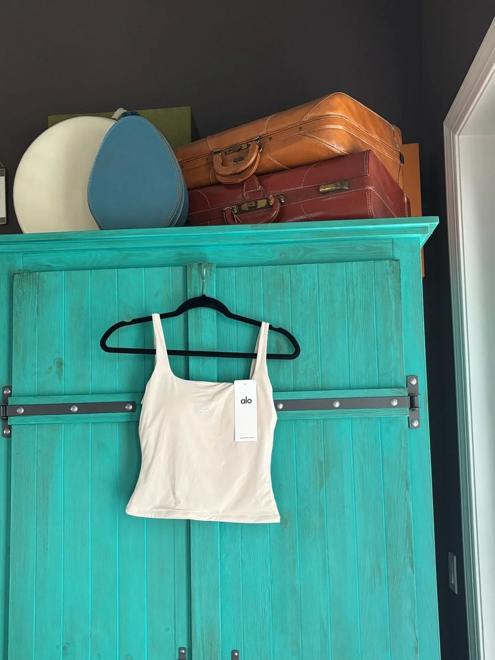 ALO Yoga Women's Cream Tank Top