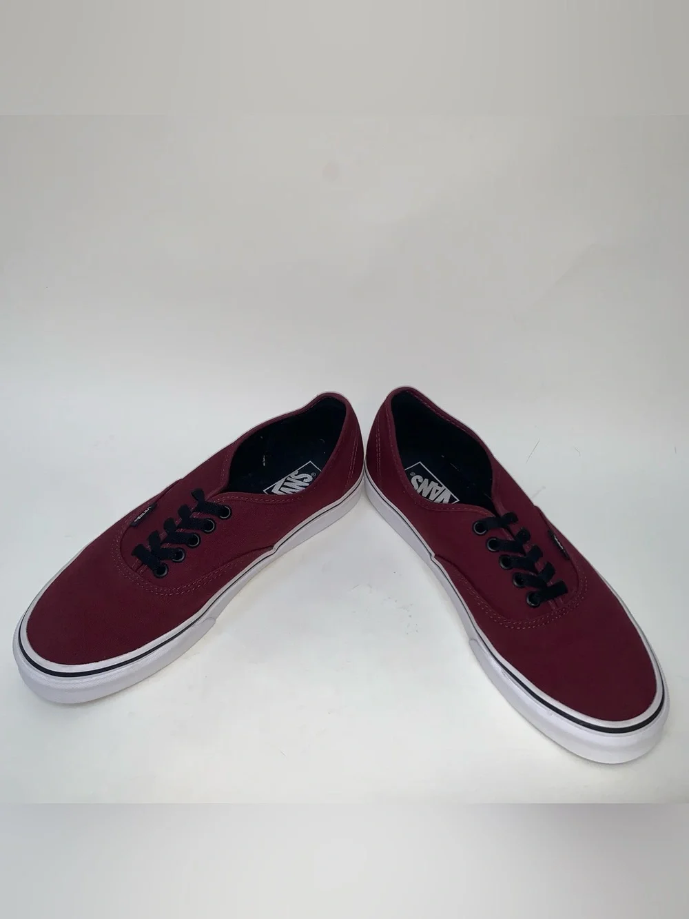 Vans Unisex Maroon Canvas Low-Top Sneakers with Black Laces Women 10.5, Men’s 9