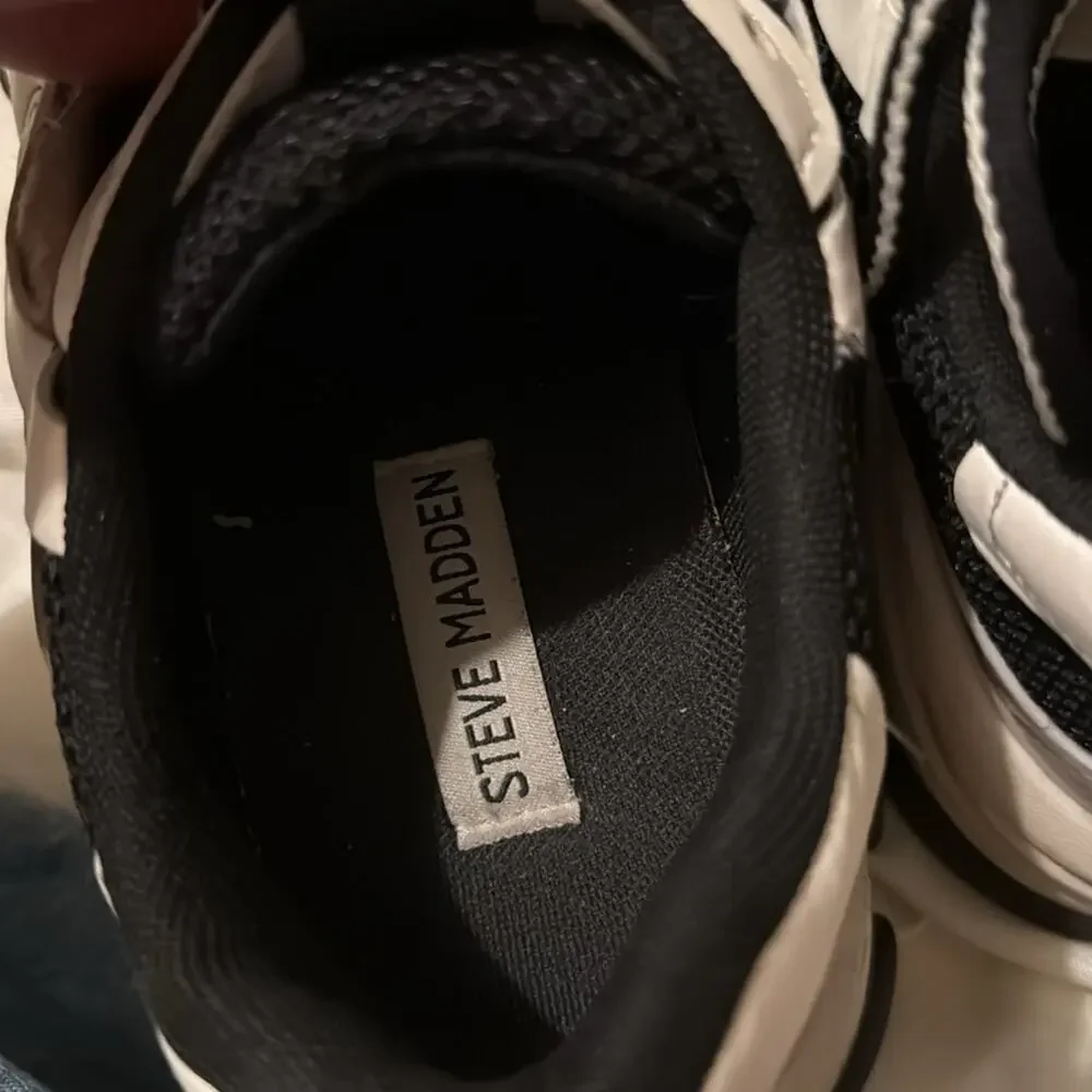 Steve Madden brand steve