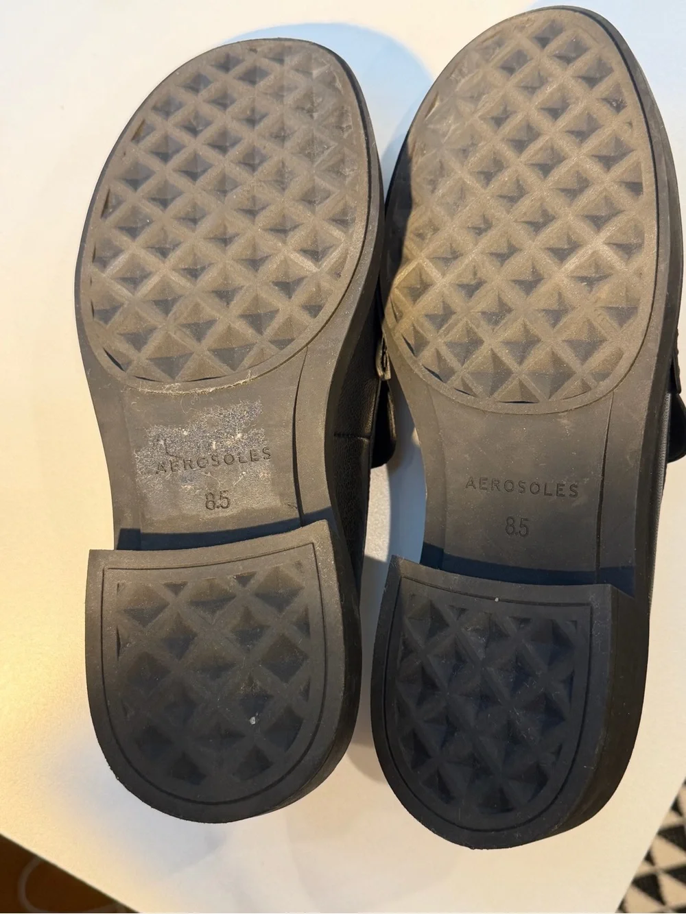 AEROSOLES features leather