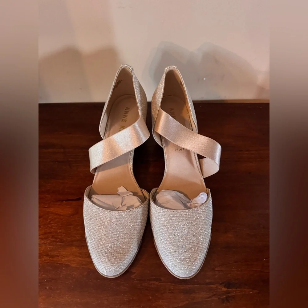 Anne Klein chic comfortable