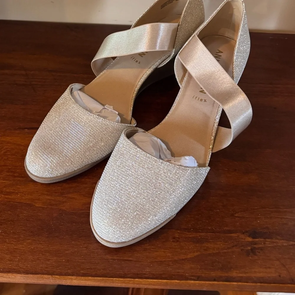 Anne Klein chic comfortable