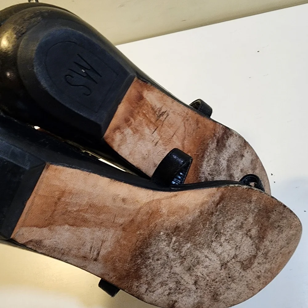 Stuart Weitzman but stylish