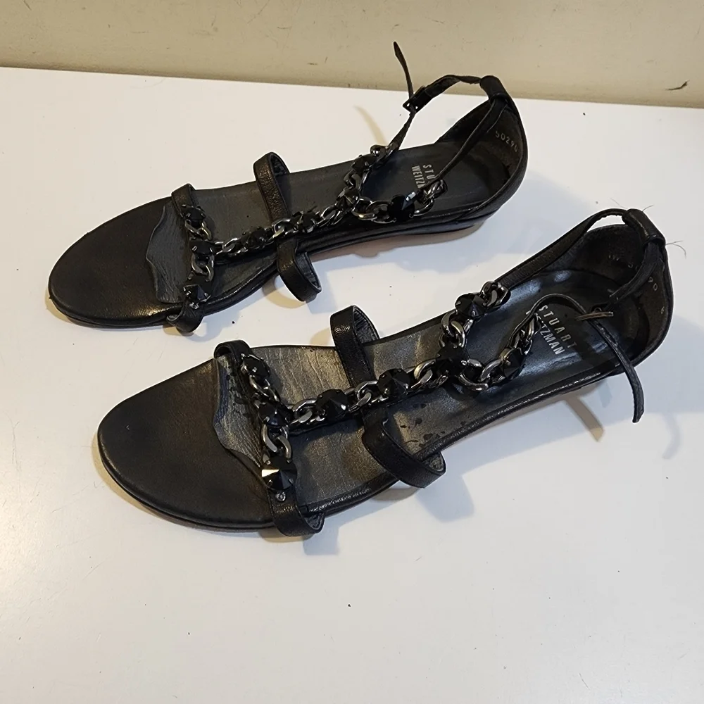 Stuart Weitzman left chain