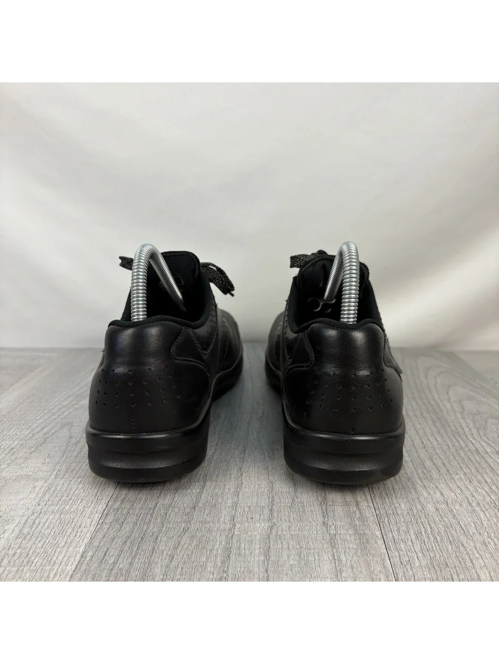SAS Free Time Women's Black Leather Comfort Walking Shoes 9 M