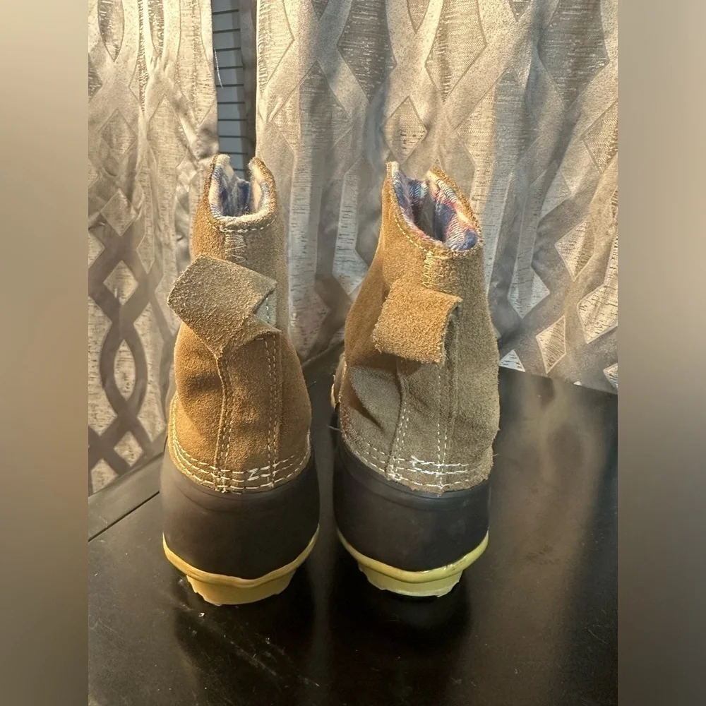 Natural Reflections boots used natural