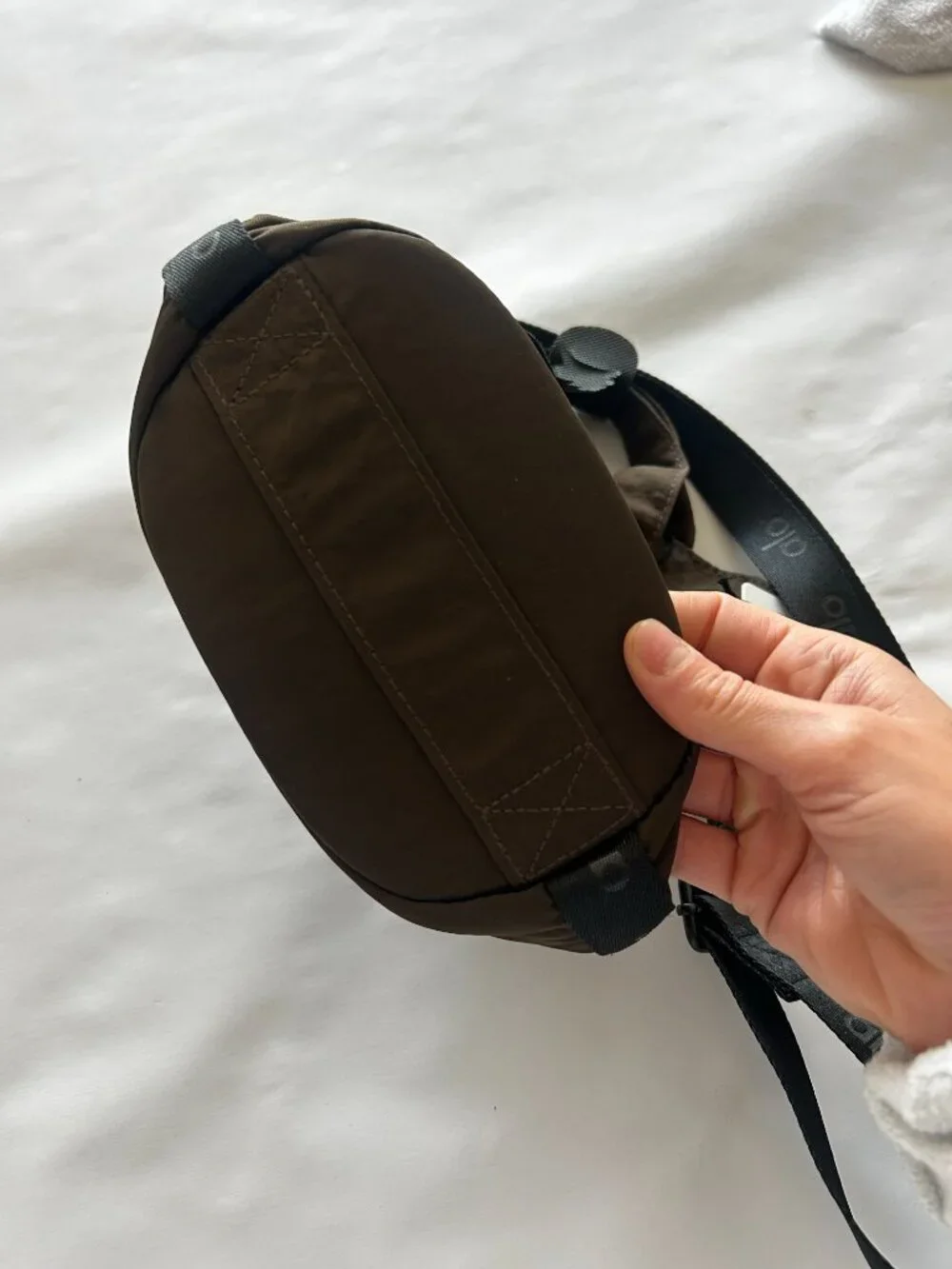 ALO Yoga drawstring used pockets