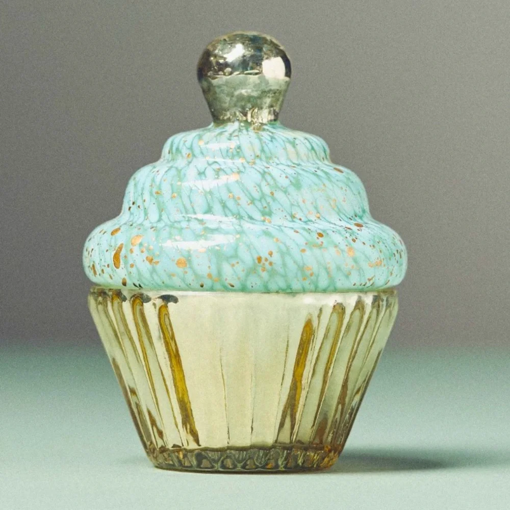 Cupcake candle