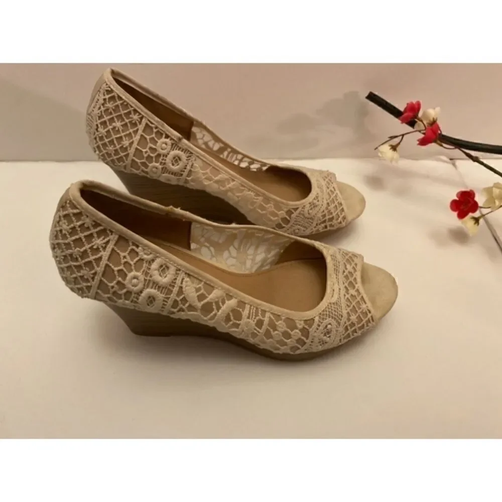 American Eagle Outfitters women’s ameican