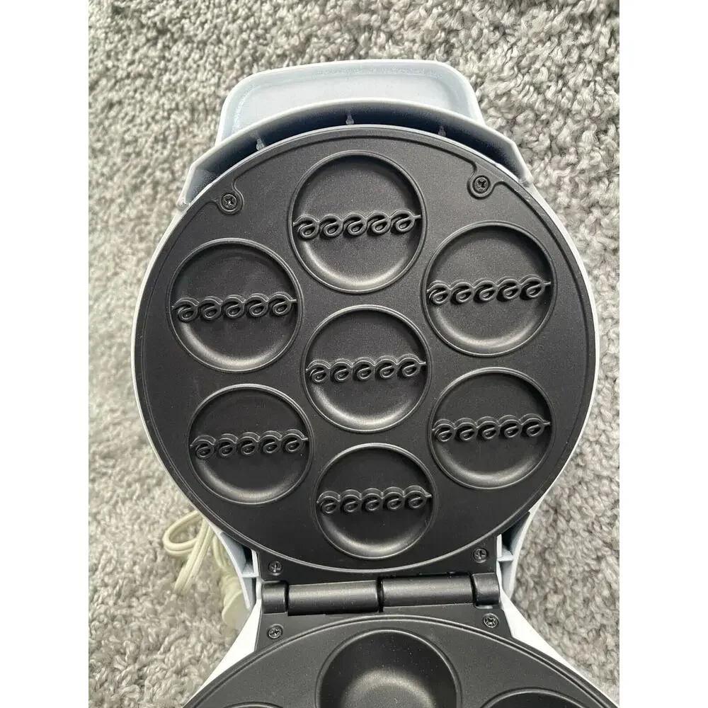 Hostess Mini Cupcakes Maker With Pastry Bag And Recipe Booklet
