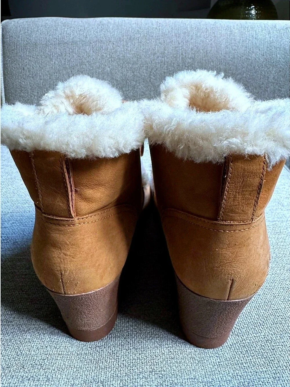UGG jeovana chestnut