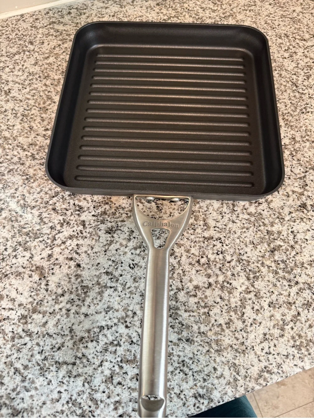 2 Calphalon Pans 12” Frying with Lid & 11” Grill Nonstick Used Dishwasher Safe