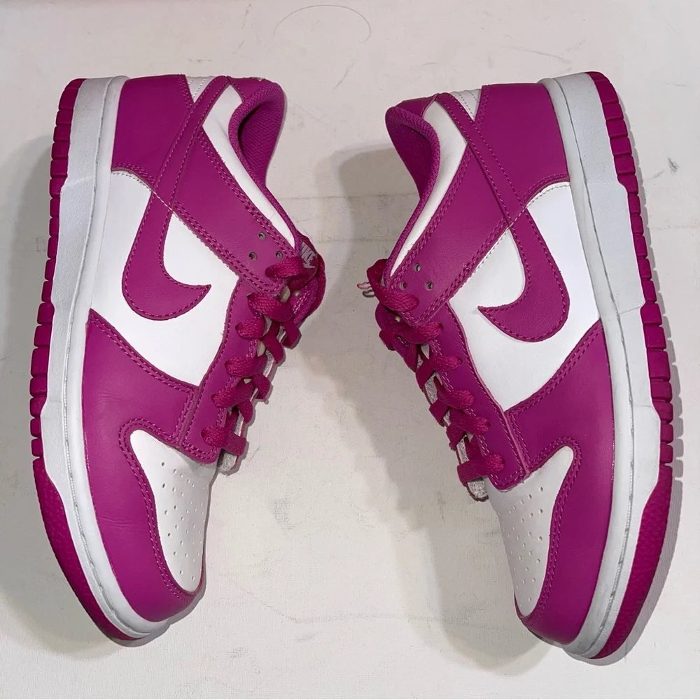 Nike low dunk size