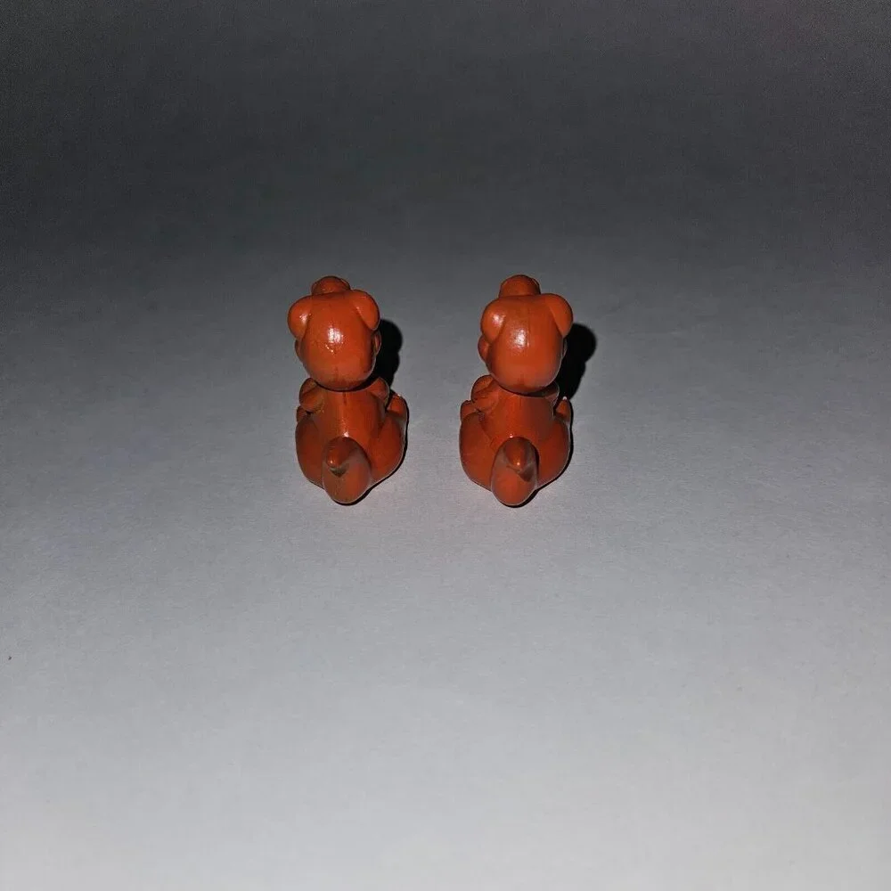 N/A dinosaur figures