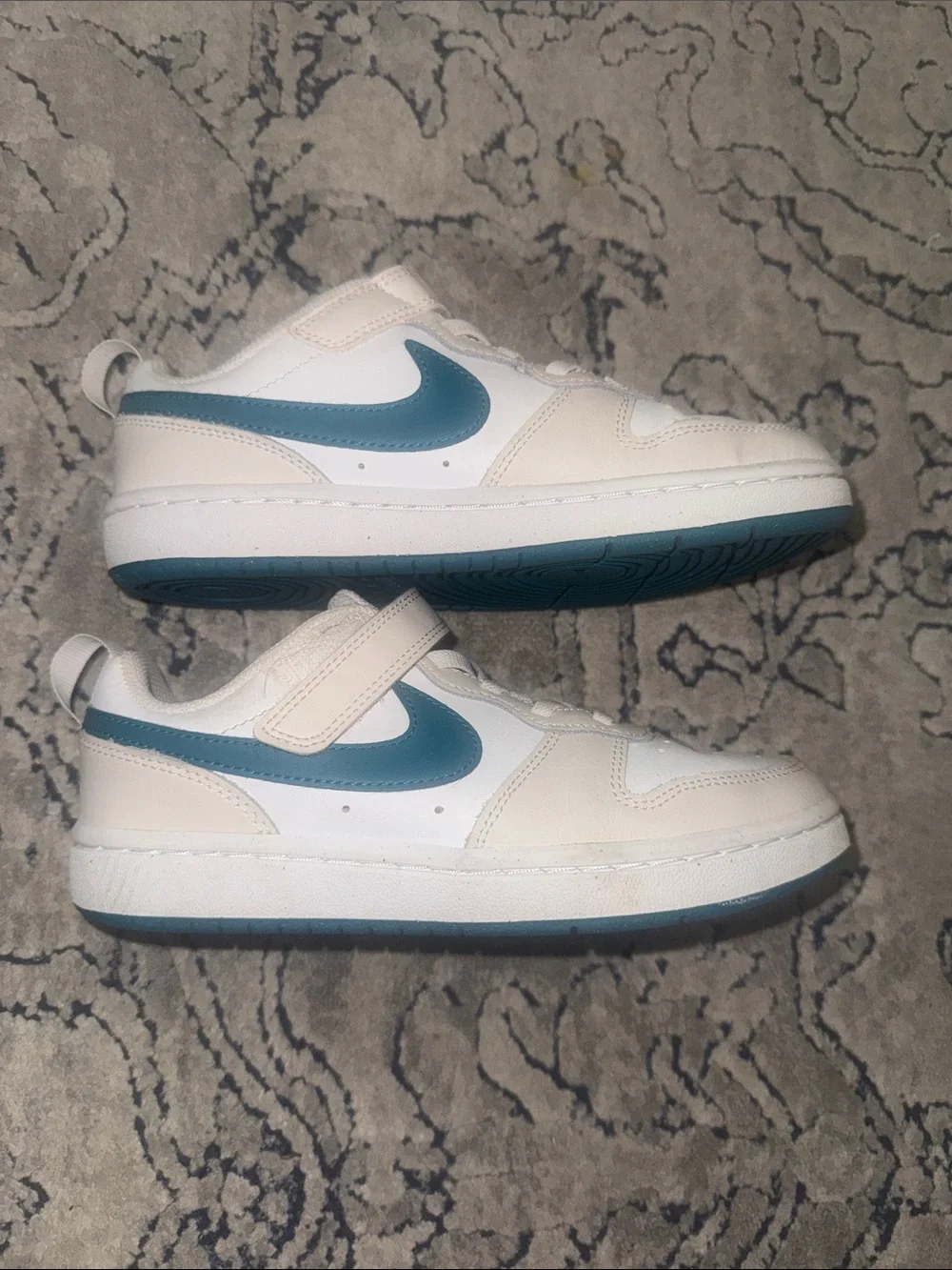 Nike classic kids