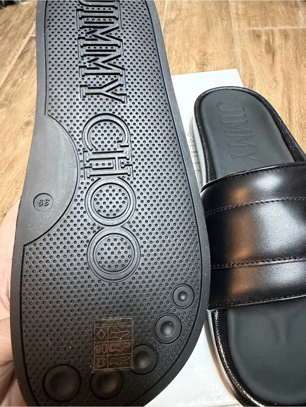 Jimmy Choo been didn’t fits