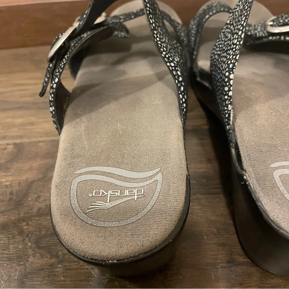 Dansko Women’s Sophie Black Metallic Leather Sandals - 38