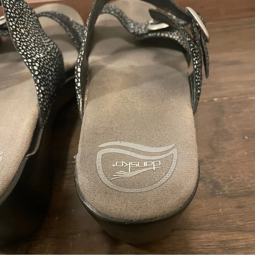 Dansko Women’s Sophie Black Metallic Leather Sandals - 38
