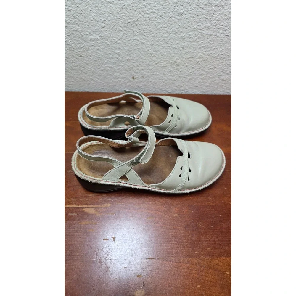 Naot Leather Mary Jane Sandals Womens 38 Sage Green Cutout Slingback Comfort