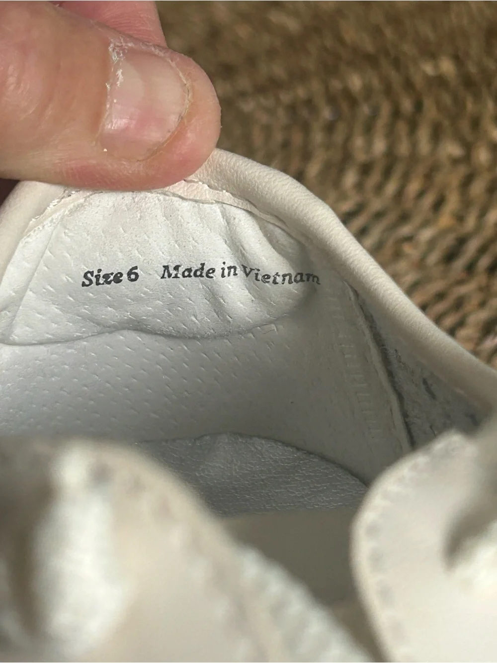 Dolce Vita breathable woven