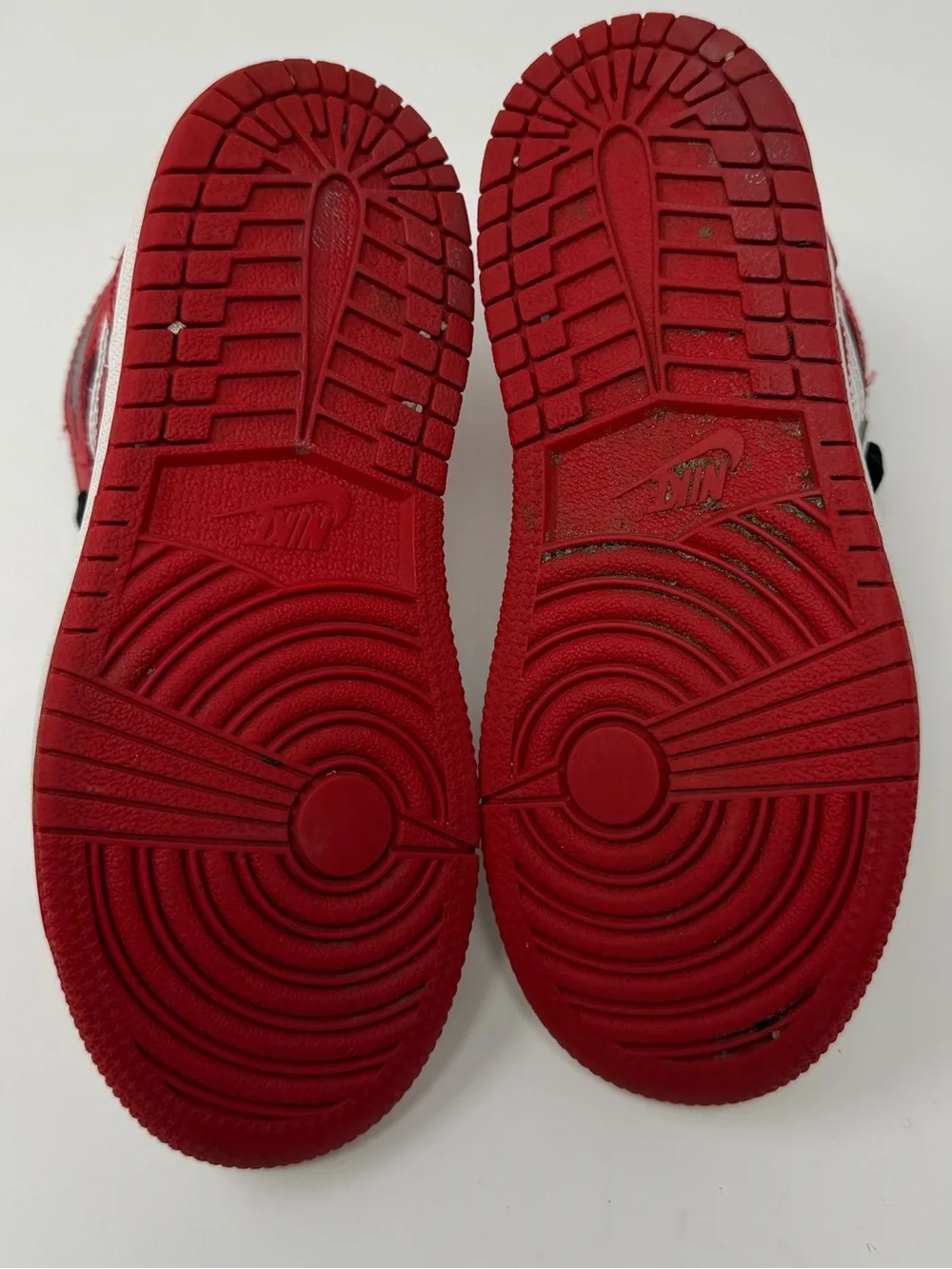 Jordan Kids High-Top Sneakers in Red, White & Black Sz.11