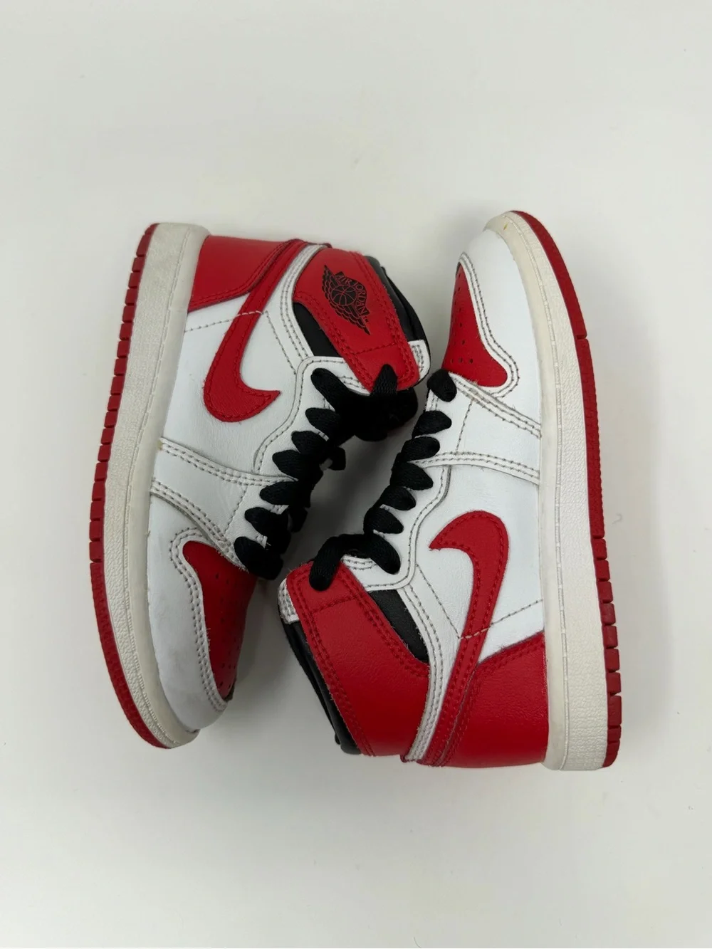 Jordan Kids High-Top Sneakers in Red, White & Black Sz.11